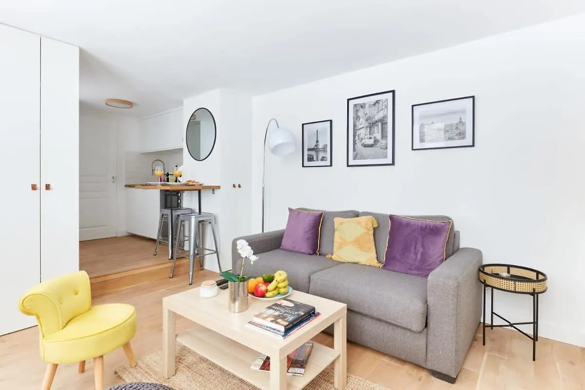 Montparnasse & Luxembourg Palace - Cityapartmentstay Paris France